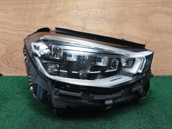 Headlight Right (RH) Mercedes-Benz S-Class (2022)