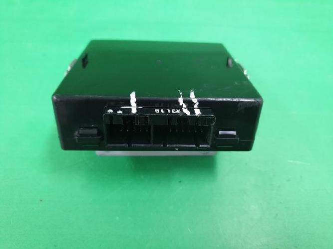 Body Control Module (BCM) SsangYong Musso EV (2004)