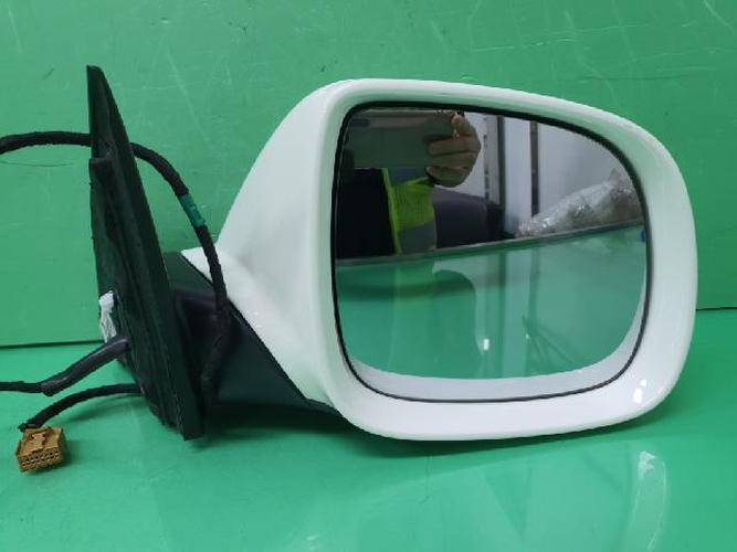 Side Mirror Right (RH) Volkswagen Touareg (2009)
