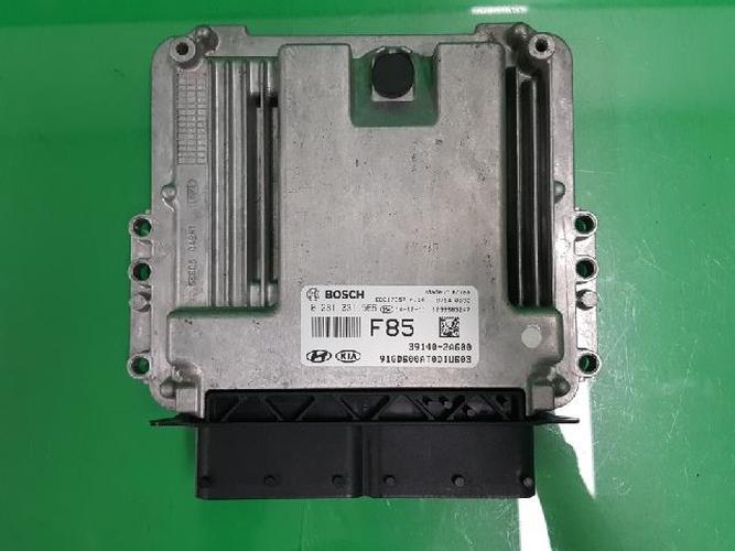 Блок управления двигателем (ECU) Hyundai i30 (2015)