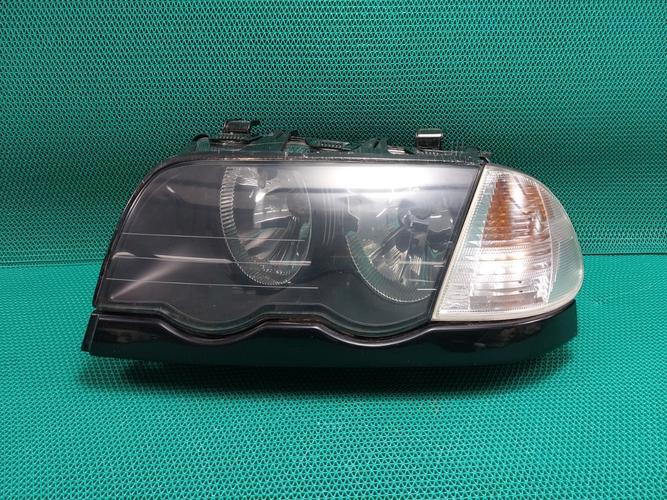 Headlight Left (LH) BMW 3 Series (2005)