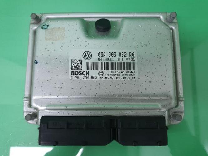 Блок управления двигателем (ECU) Volkswagen Beetle (2011)