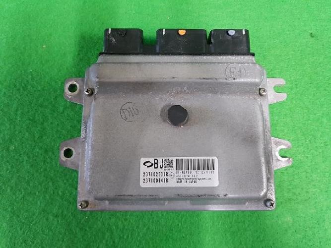 Engine Control Unit (ECU) Renault SM5 (2013)