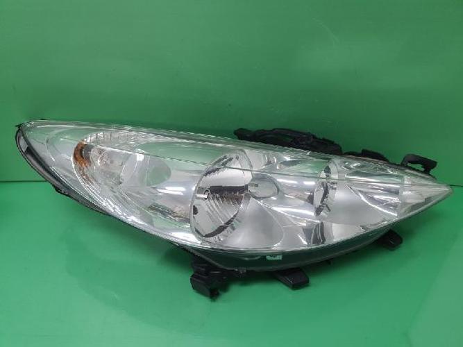 Headlight Right (RH) Peugeot 207 (2011)