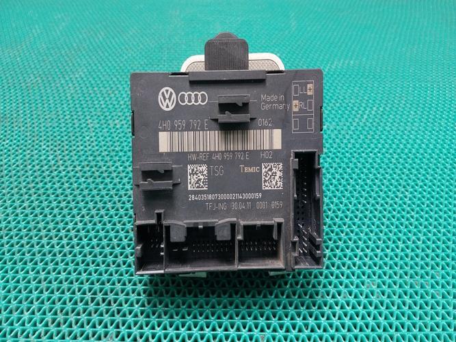 Electronic Module Audi A8 (2011)