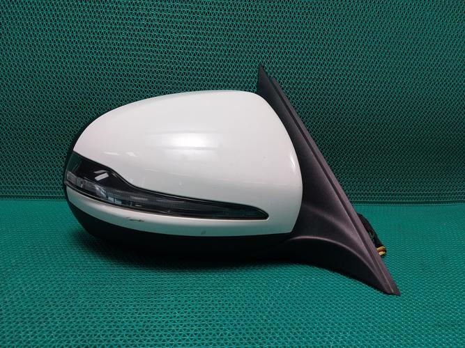 Side Mirror Right (RH) Mercedes-Benz C-Class (2016)