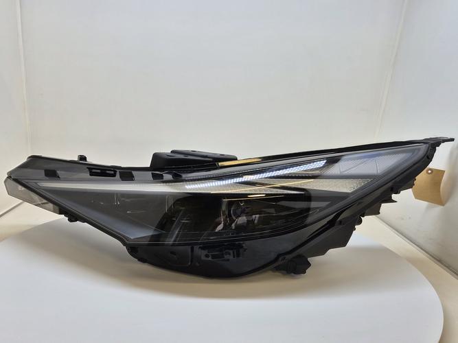 Headlight Left (LH) Hyundai Elantra (2020–2022)