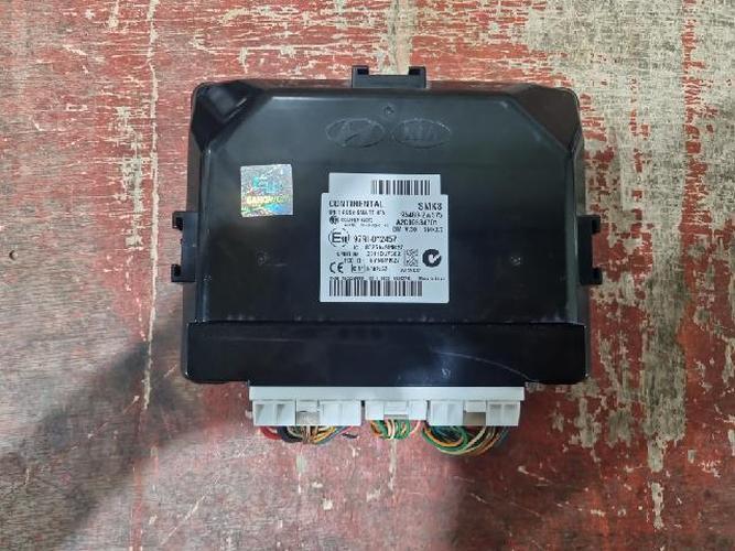 Body Control Module (BCM) Hyundai Santa Fe (2016)