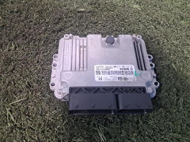 Блок управления двигателем (ECU) Jaguar XF (2014–2015)