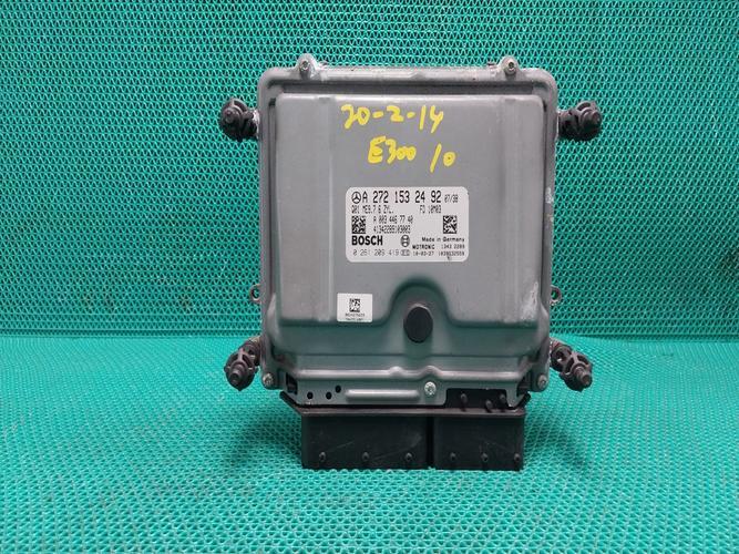 Engine Control Unit (ECU) Mercedes-Benz E-Class (2010)