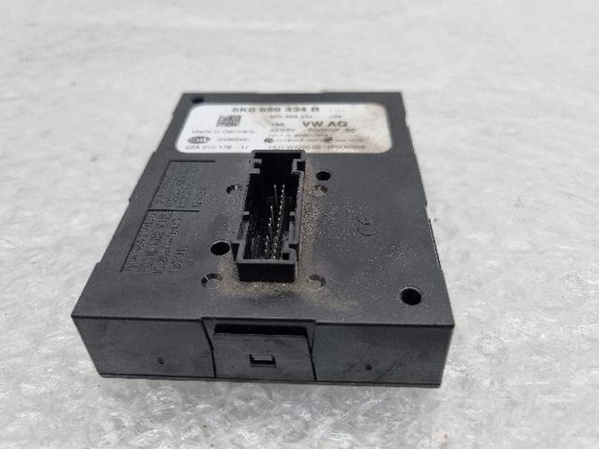 Electronic Module Volkswagen Passat (2012–2013)