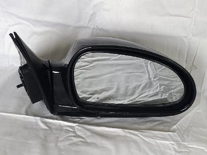 Зеркало боковое правое Hyundai Sonata (2004)
