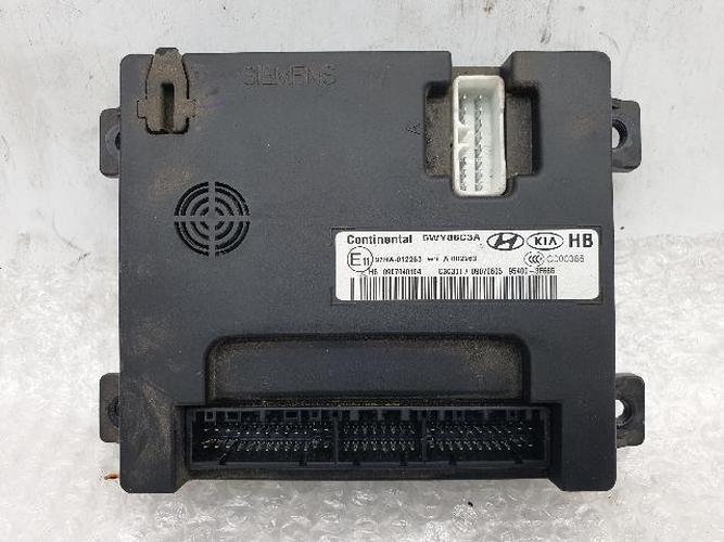 Body Control Module (BCM) Kia Opirus (2010)