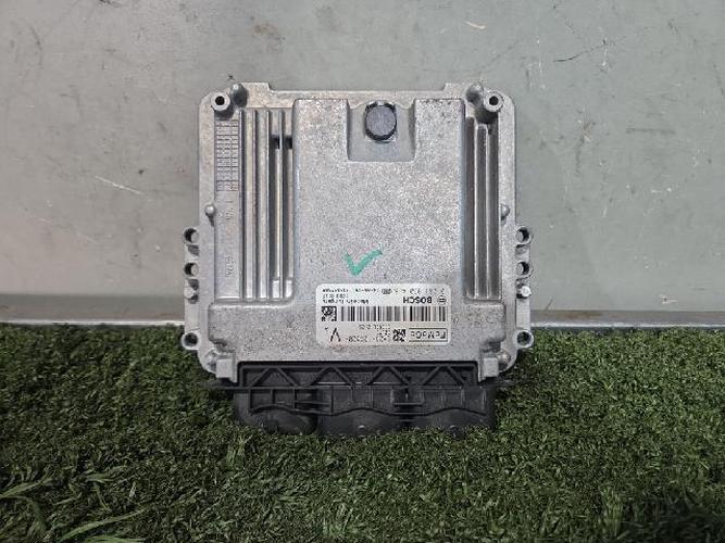 Блок управления двигателем (ECU) Jaguar XF (2015)