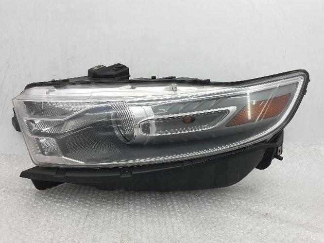 Headlight Left (LH) Ford Taurus (2013)
