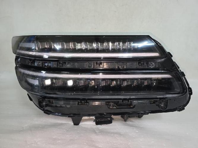 Headlight Right (RH) Genesis GV80 (2022–2026)