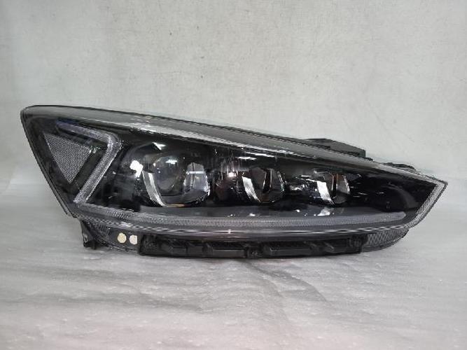Headlight Right (RH) Kia K7 (2016)