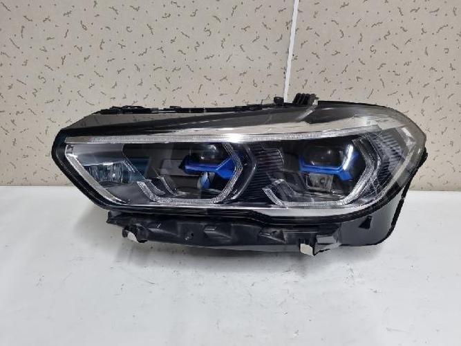 Фара передняя левая BMW X Series (2021–2022)