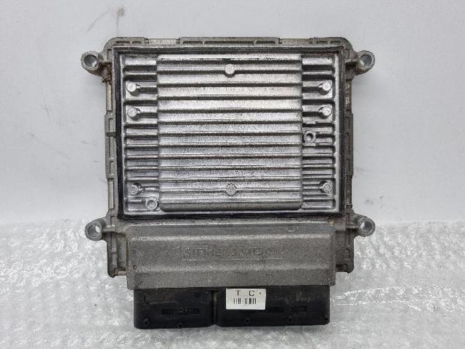 Engine Control Unit (ECU) Hyundai Sonata (2005)