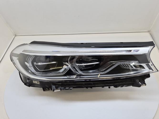 Фара передняя правая BMW 5 Series (2020)