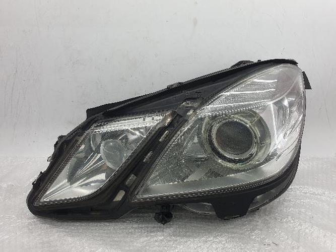 Headlight Left (LH) Mercedes-Benz E-Class (2013)