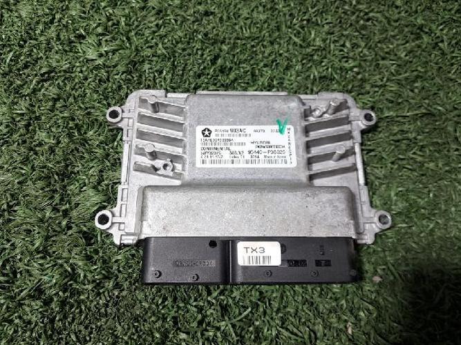 Блок управления двигателем (ECU) Jeep Compass (2014)