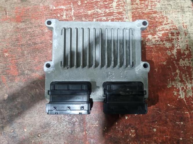 Engine Control Unit (ECU) Kia K9 (2012)