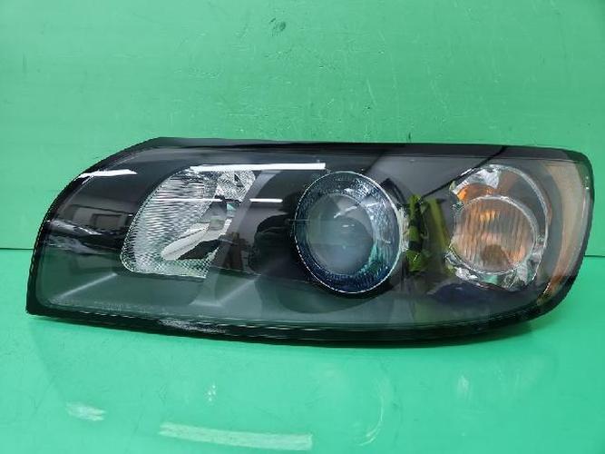 Фара передняя левая Volvo S40 (2006)