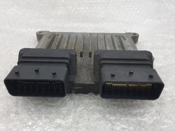 Engine Control Unit (ECU) Hyundai Genesis (2008)