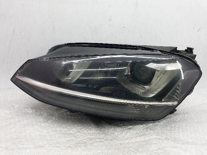 Headlight Left (LH) Volkswagen Golf (2015)