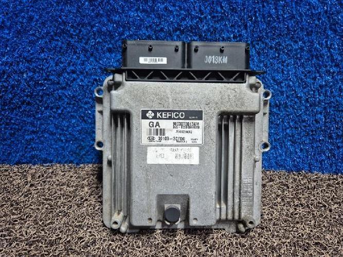 Блок управления двигателем (ECU) Kia K7 (2012)