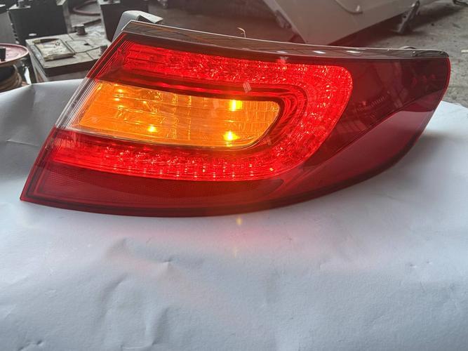 Противотуманная фара правая Hyundai Grandeur (2012)