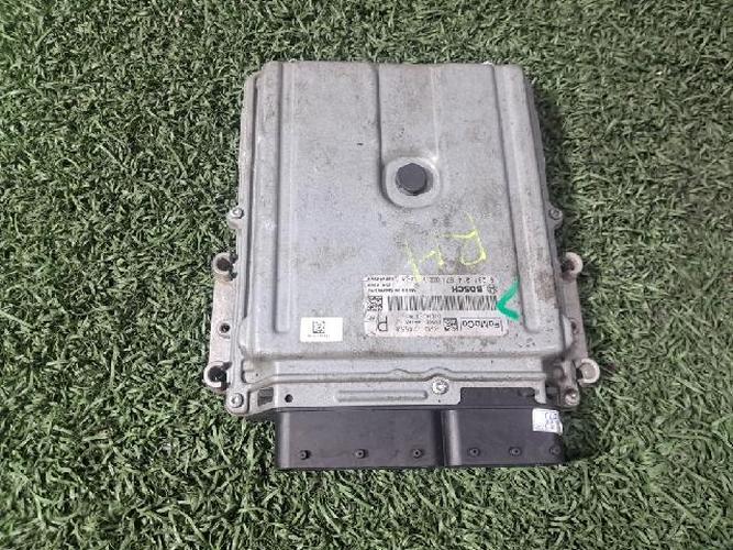 Блок управления двигателем (ECU) Jaguar XF (2010)