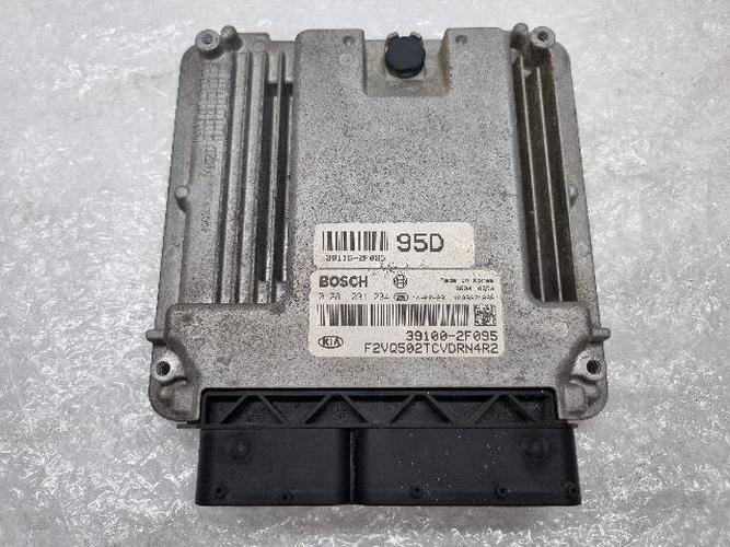 Engine Control Unit (ECU) Kia Carnival (2014)
