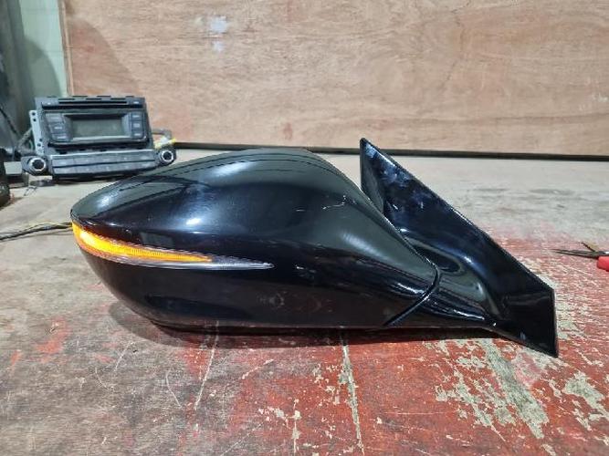 Side Mirror Right (RH) Hyundai Grandeur (2015)