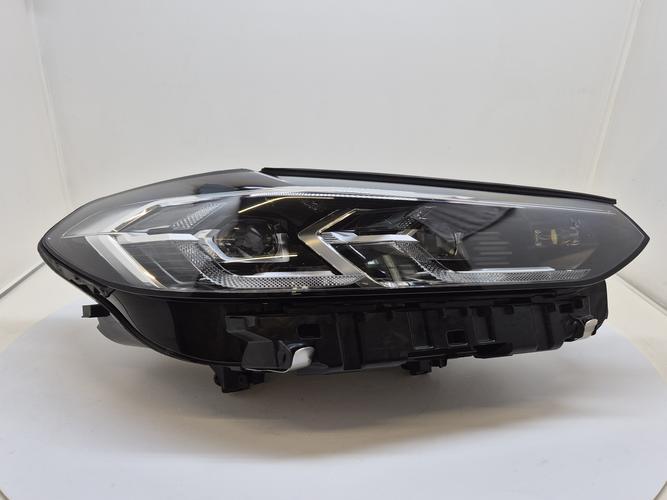 Фара передняя правая BMW X Series (2022–2023)