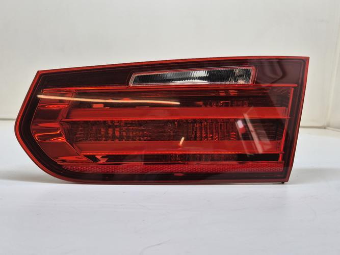 Фонарь задний правый внутренний BMW 3 Series (2012)