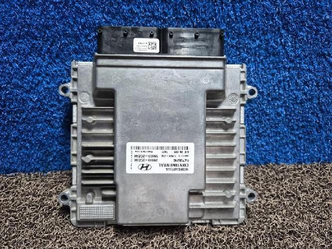 Engine Control Unit (ECU) Hyundai Grandeur (2016)