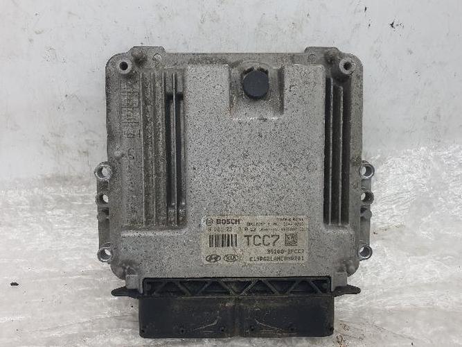 Engine Control Unit (ECU) Kia Carnival (2016)