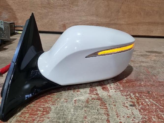 Side Mirror Left (LH) Hyundai Equus (2014)