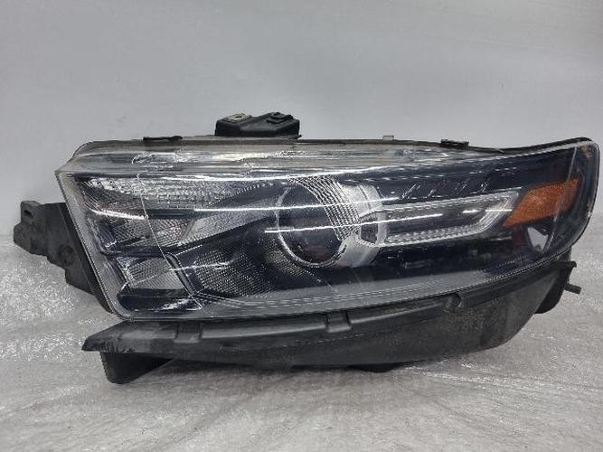 Headlight Left (LH) Ford Taurus (2016)