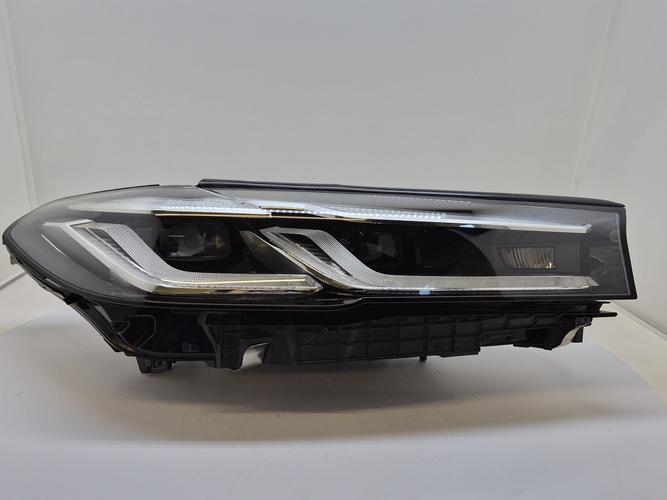 Headlight Right (RH) BMW 5 Series (2022)