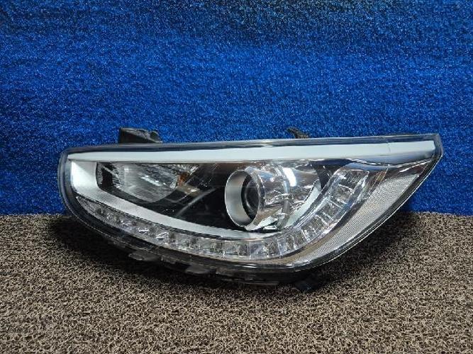 Headlight Left (LH) Hyundai Accent (2015)