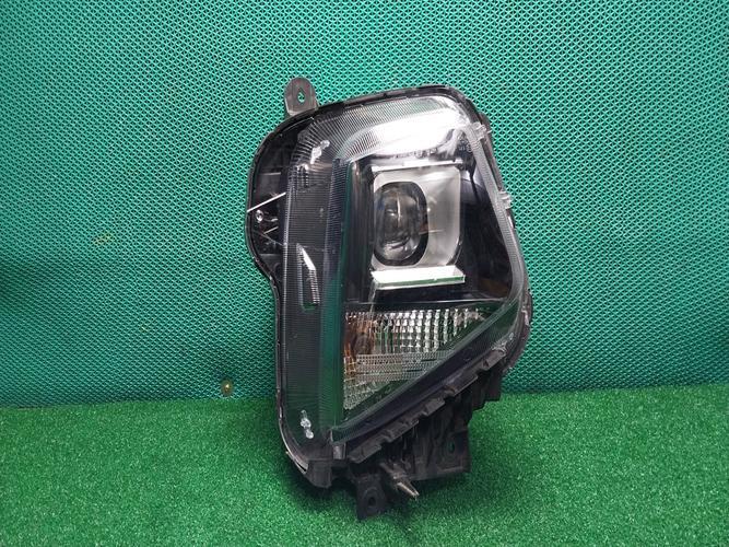 Headlight Right (RH) Hyundai Tucson (2021–2024)
