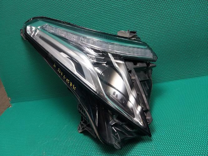 Scheinwerfer links für Cadillac XT5 (2019)