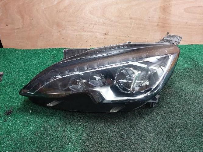 Scheinwerfer links für Peugeot 308 (2016)