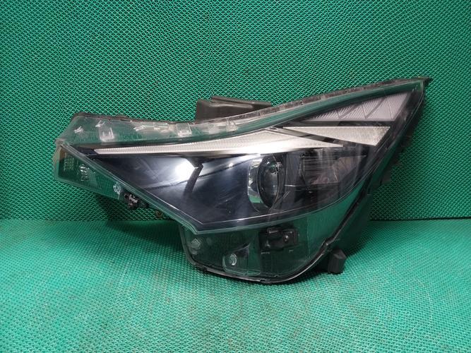 Headlight Left (LH) Hyundai Elantra (2020–2022)