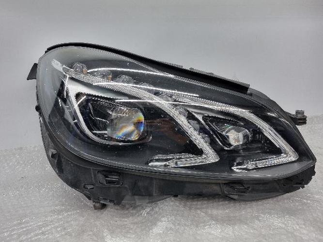 Scheinwerfer rechts für Mercedes-Benz E-Class (2014)
