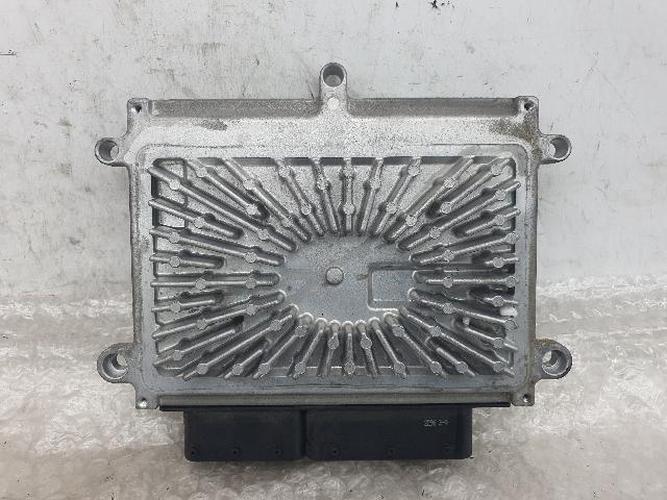 Блок управления двигателем (ECU) Volvo C30 (2007)