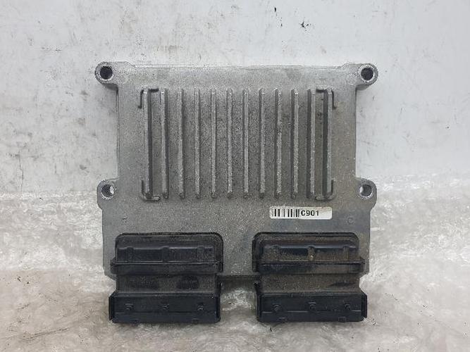 Engine Control Unit (ECU) Kia Opirus (2011)